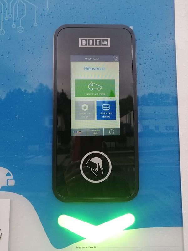 Borne de recharge pour véhicule électrique à Saint maurice-sur-Moselle