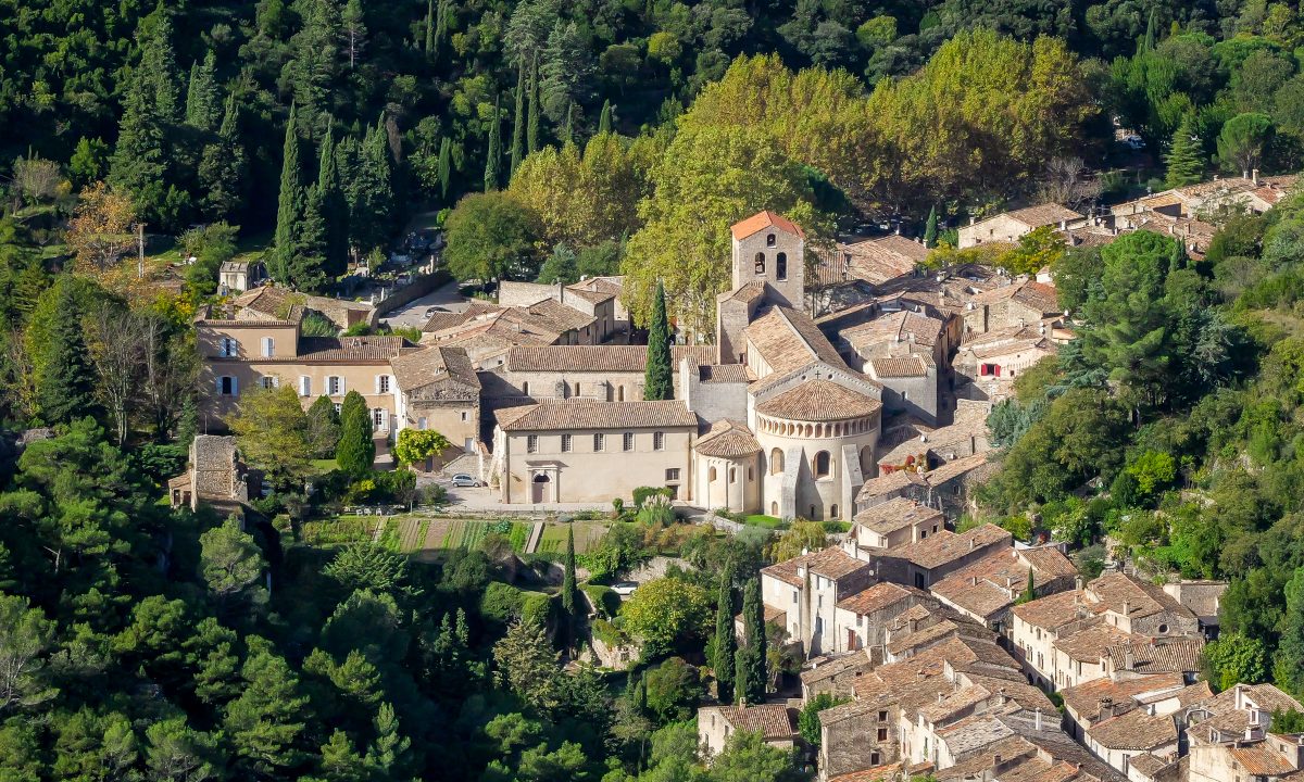 Les merveilles médiévales : visite de l'Abbaye de Gellone